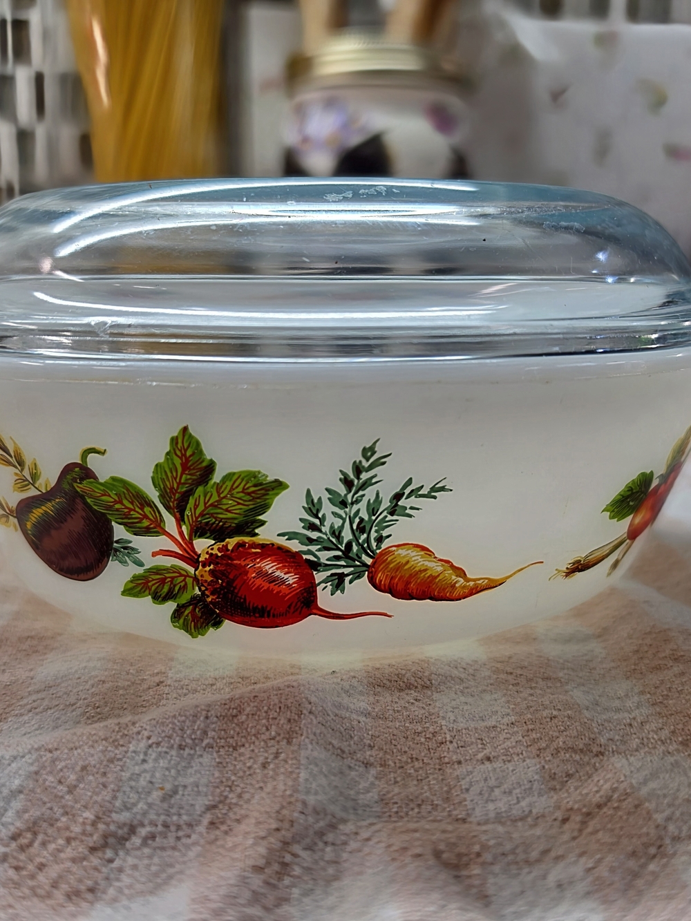Vintage JAJ ENGLAND - MARKET GARDEN 1 PINT W/ LID